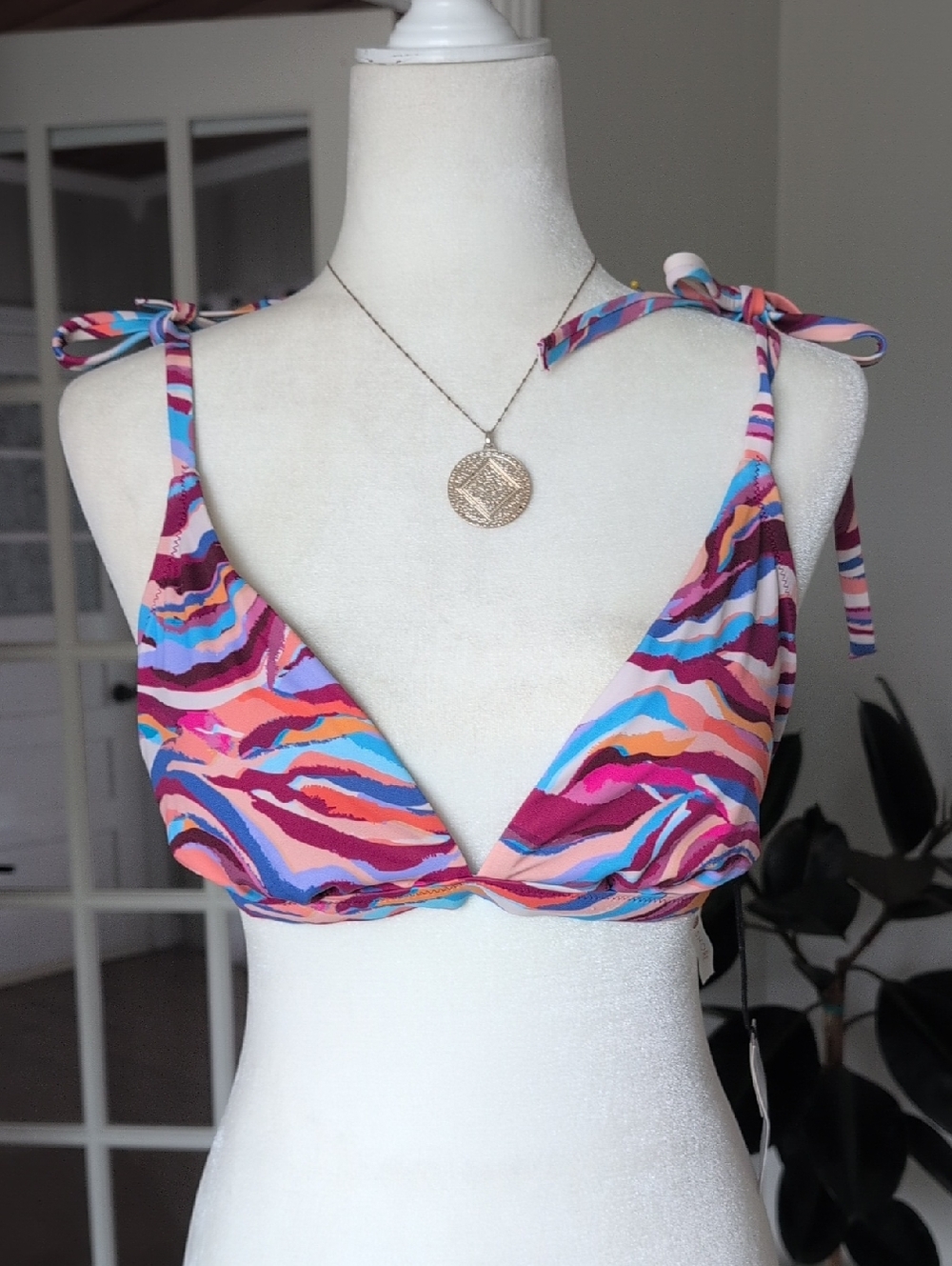 NWT Shade & Shore Multicolor Tie-Shoulder Bikini Top D/DD